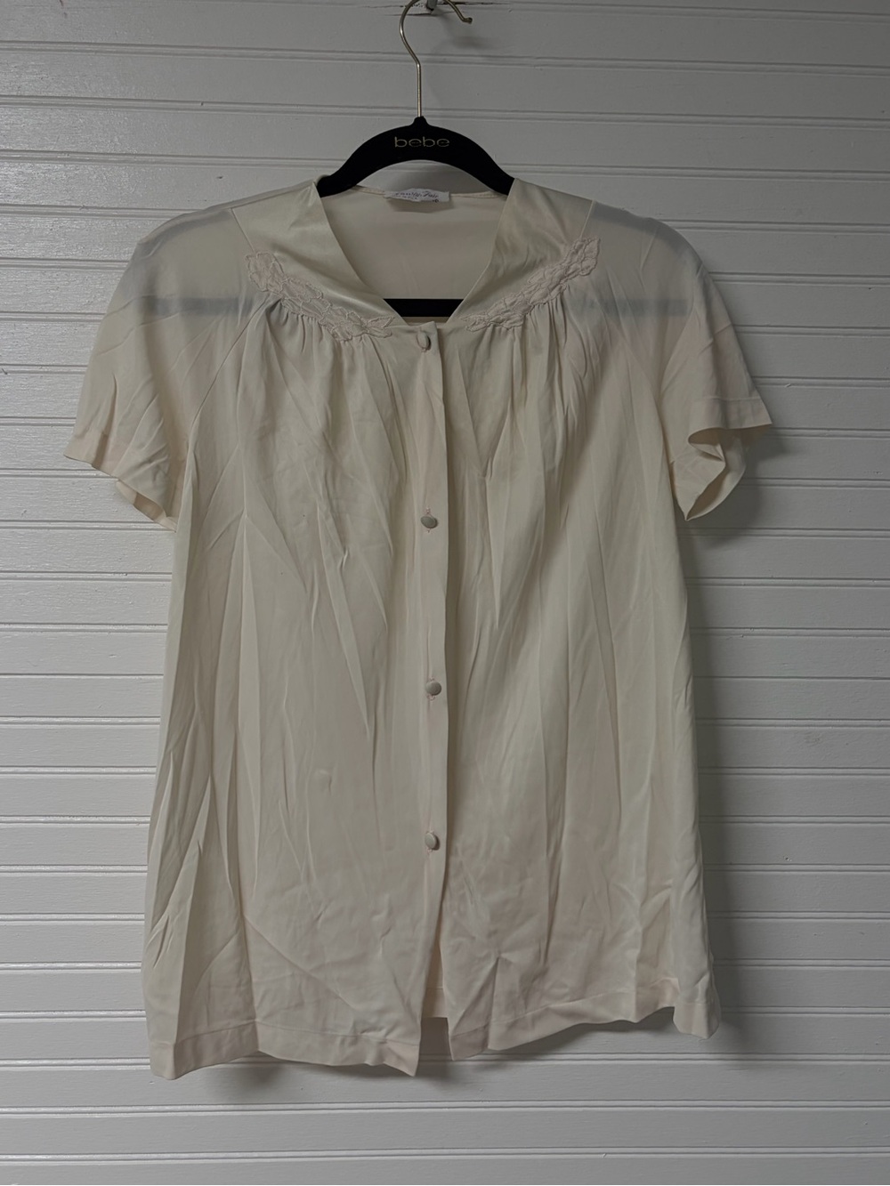 Vintage 1980s Vanity Fair Cream Button-Front Short Sleeve Blouse